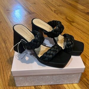 NWT sincerely Jules size 8 platform heels